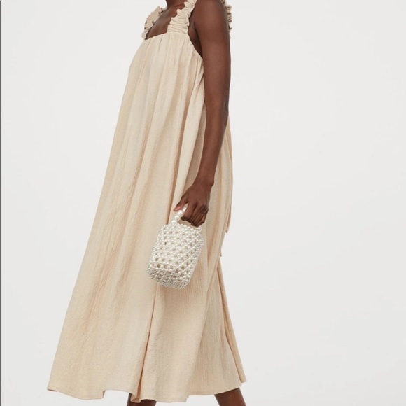 H&M bow detail dress - Picture 2 of 12